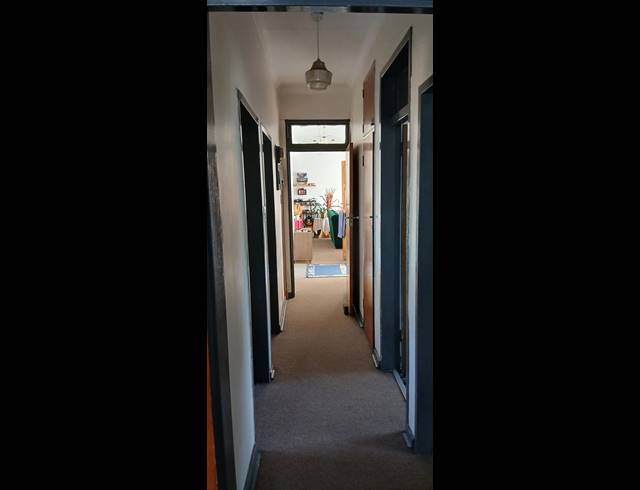 3 BEDROOM FREEHOLD FOR SALE IN PIONEER PARK